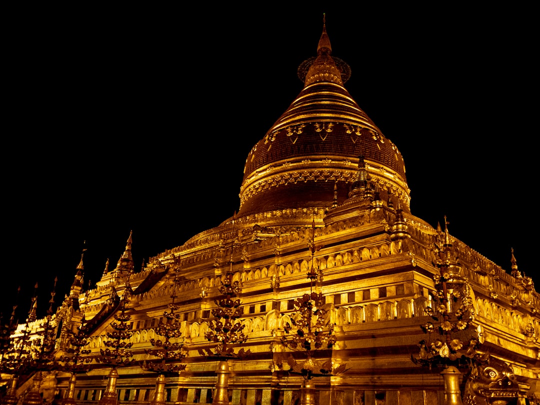 Scopri il sonno in Myanmar: un viaggio nel riposo e nella serenità - Kyengru | Secret World Trip Planner