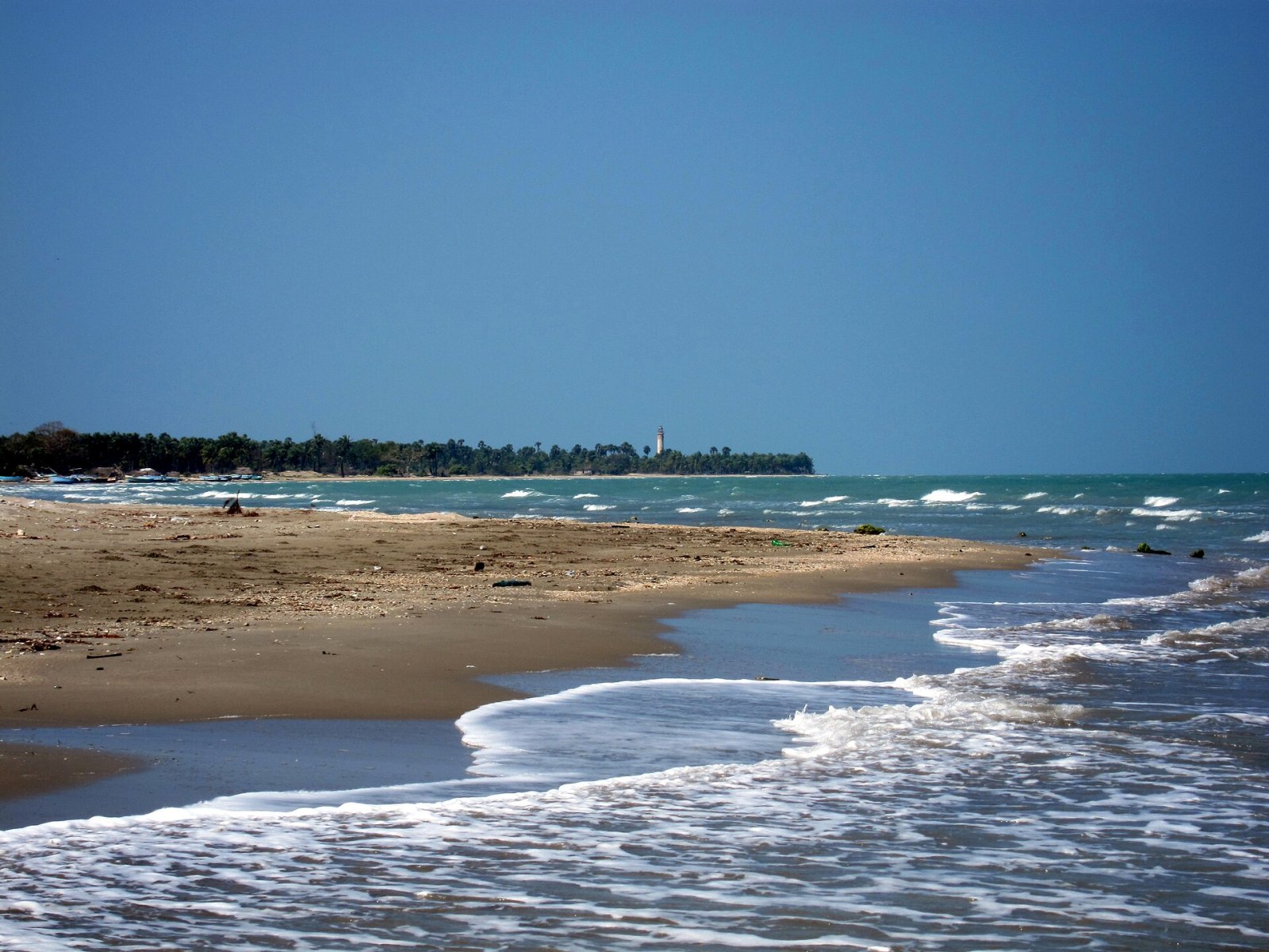 Descubra a Praia Casuarina: A Joia da Península de Jaffna - Karainagar | Secret World Trip Planner