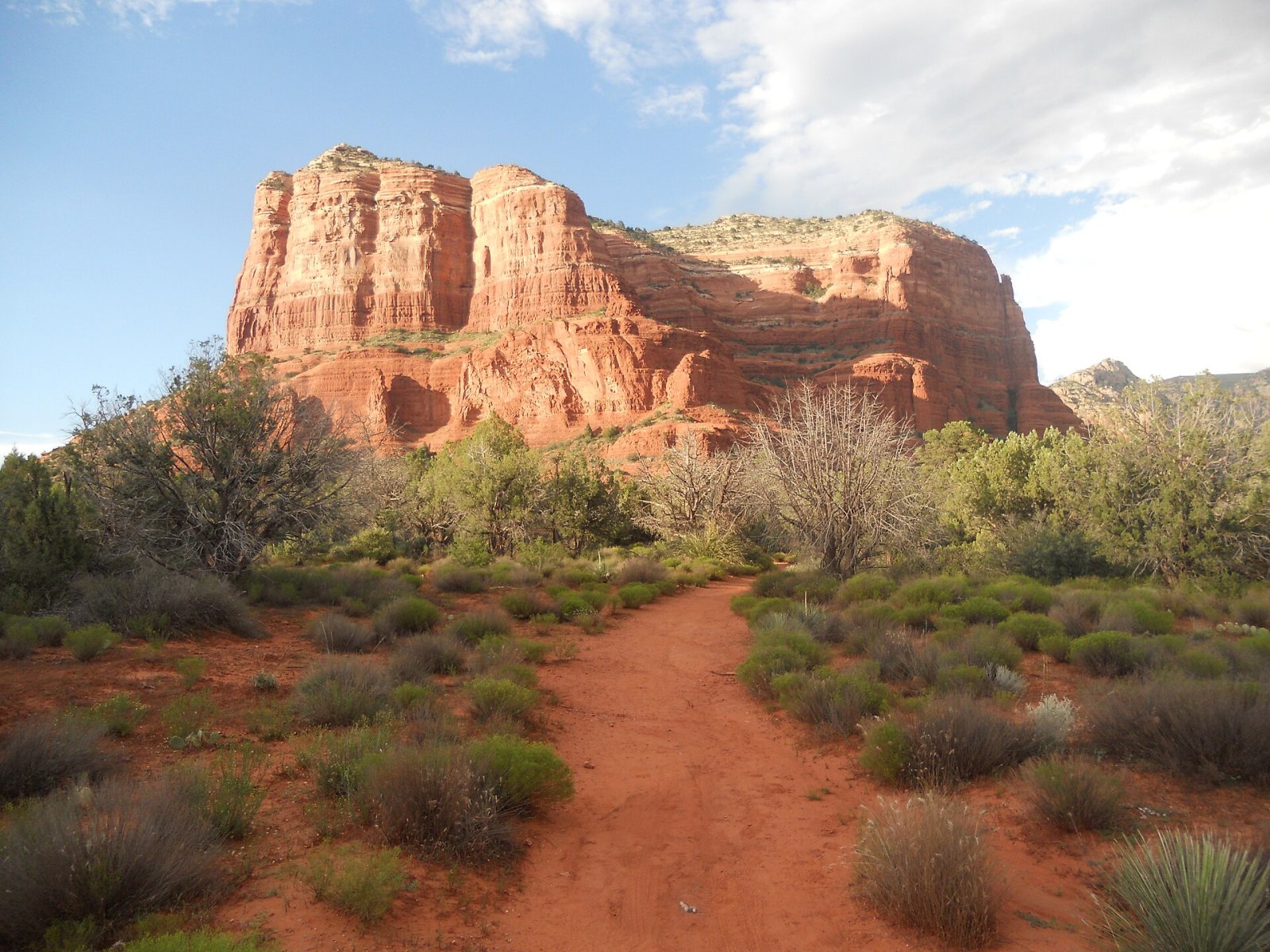 Discover the Magic of Cathedral Rock in Sedona, Arizona - Sanmenxia | Secret World Trip Planner