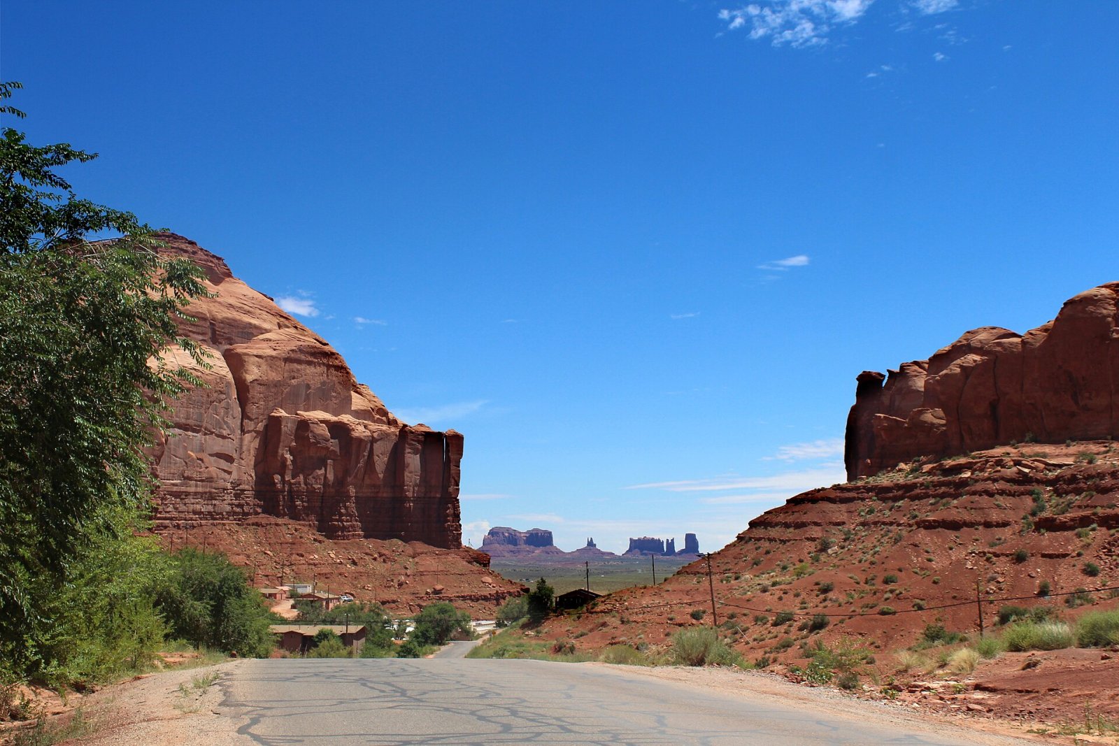 Monument Valley: a Journey into the Heart of the American West - Yulin | Secret World Trip Planner