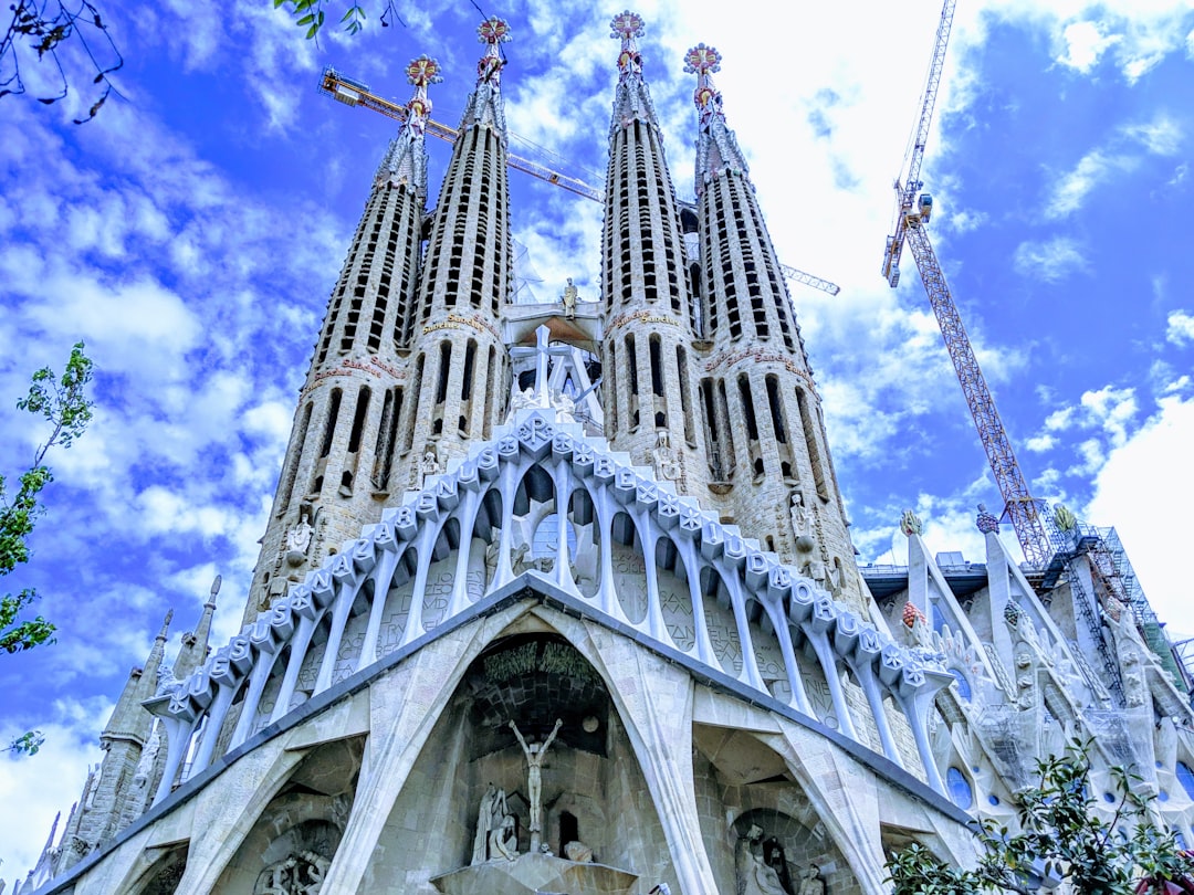 Sagrada Familia: uma obra-prima de Barcelona imperdível - Barcelona | Secret World Trip Planner