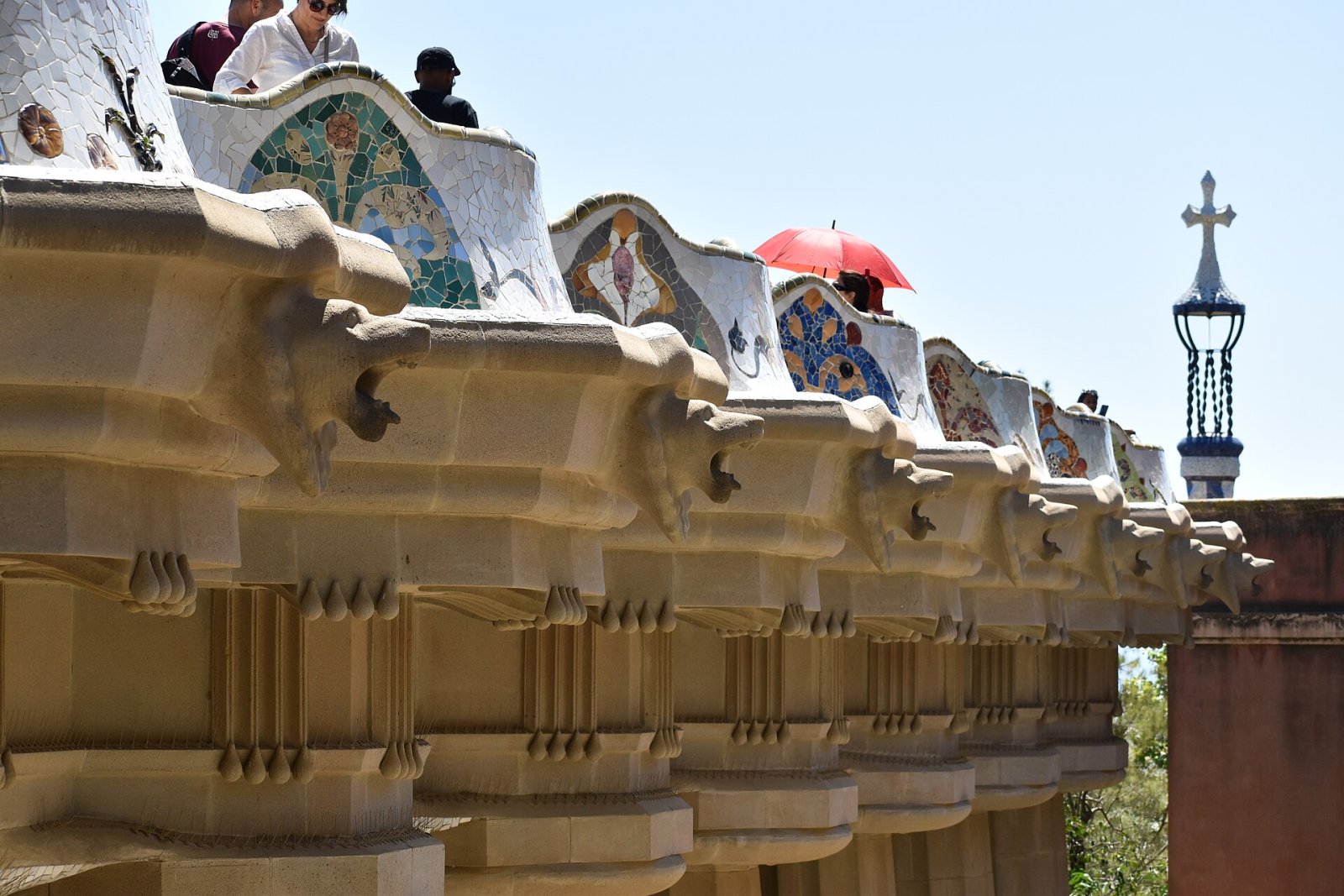 Découvrez le Charme de Park Güell à Barcelone - Barcelona | Secret World Trip Planner