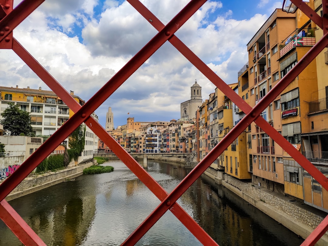 Entdecken Sie die Costa Brava: Natur, Kultur und Abenteuer - Begur | Secret World Trip Planner