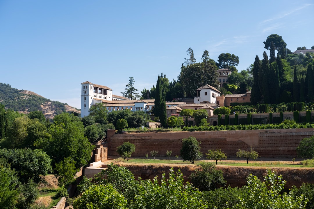 Entdecken Sie den Generalife von Granada: Ein Paradies aus Geschichte und Schönheit | Secret World Trip Planner