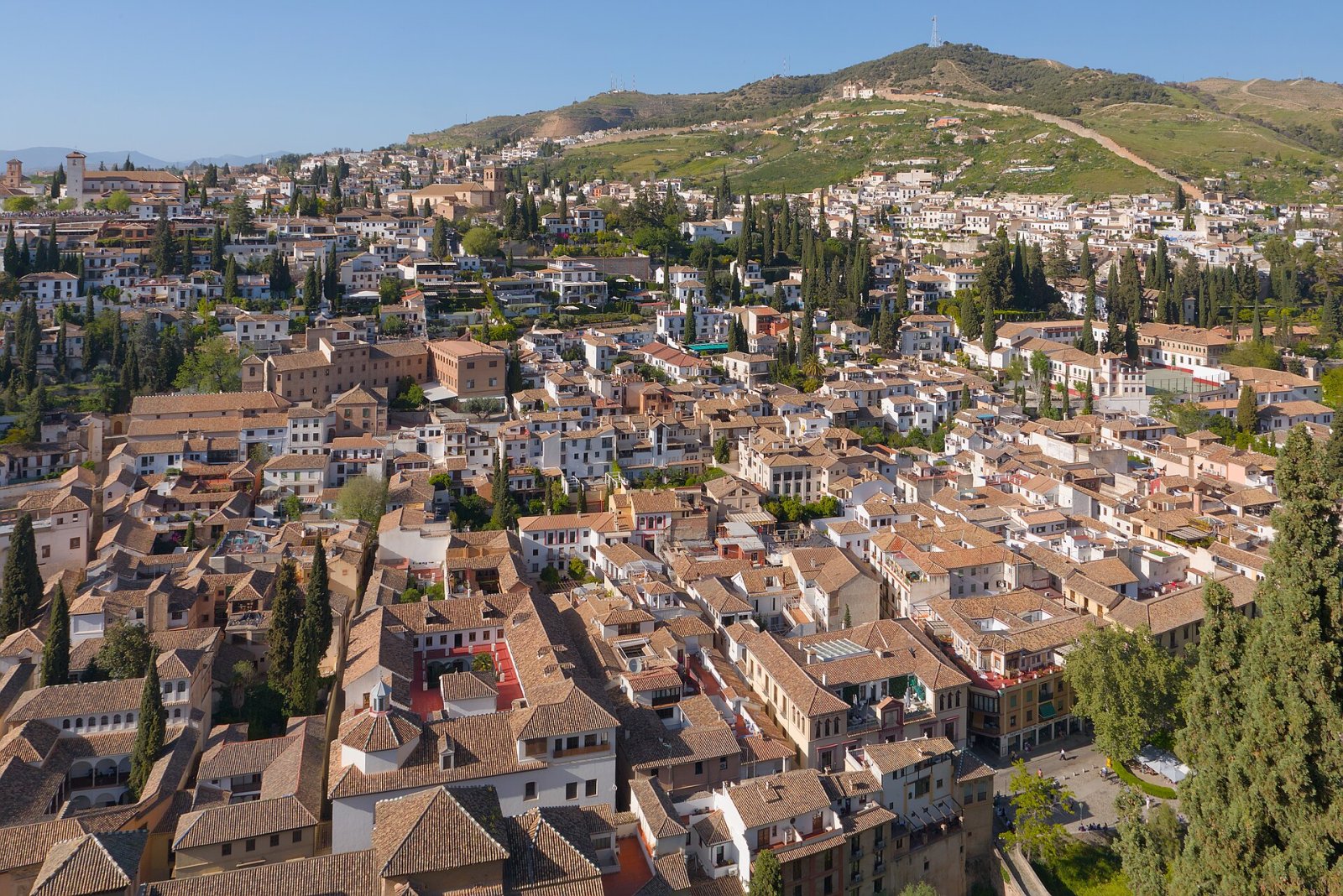 Explorez l'Albaicín de Grenade : histoire et beautés cachées | Secret World Trip Planner