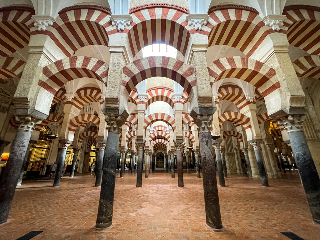 Scopri la Mezquita di Córdoba: Un Capolavoro Culturale | Secret World Trip Planner