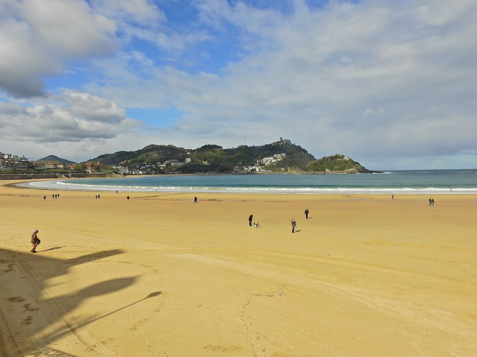 Plage de La Concha : Un Paradis à San Sebastián - Castelnaudary | Secret World Trip Planner