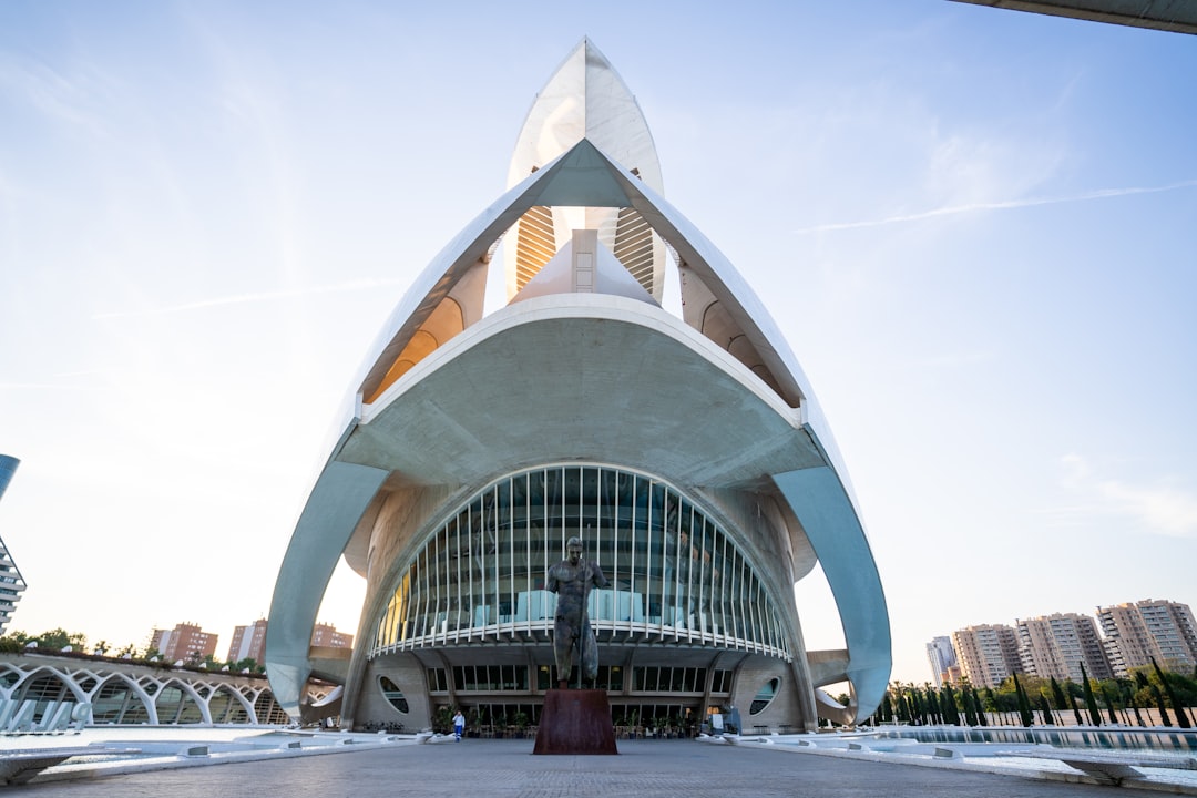 Scopri la Città delle Arti e delle Scienze di Valencia | Secret World Trip Planner