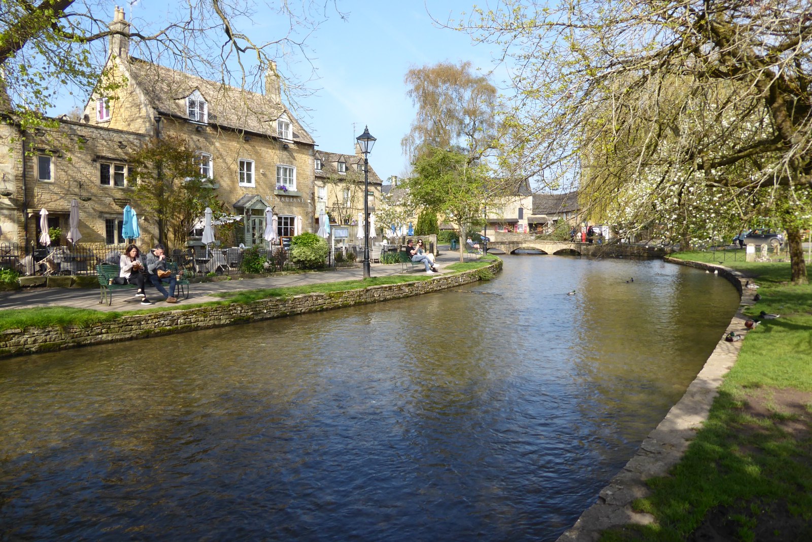 Découvrez Bourton-on-the-Water, la Venise des Cotswolds | Secret World Trip Planner