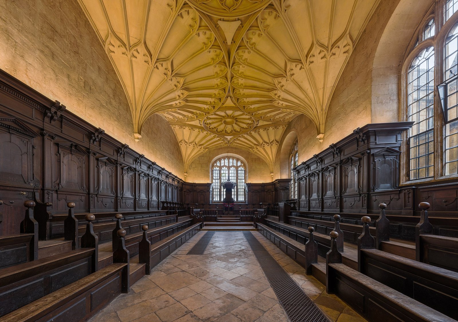Entdecken Sie die Bodleian Library in Oxford: ein kultureller Schatz - Q733+QQ Clacton-on-Sea | Secret World Trip Planner