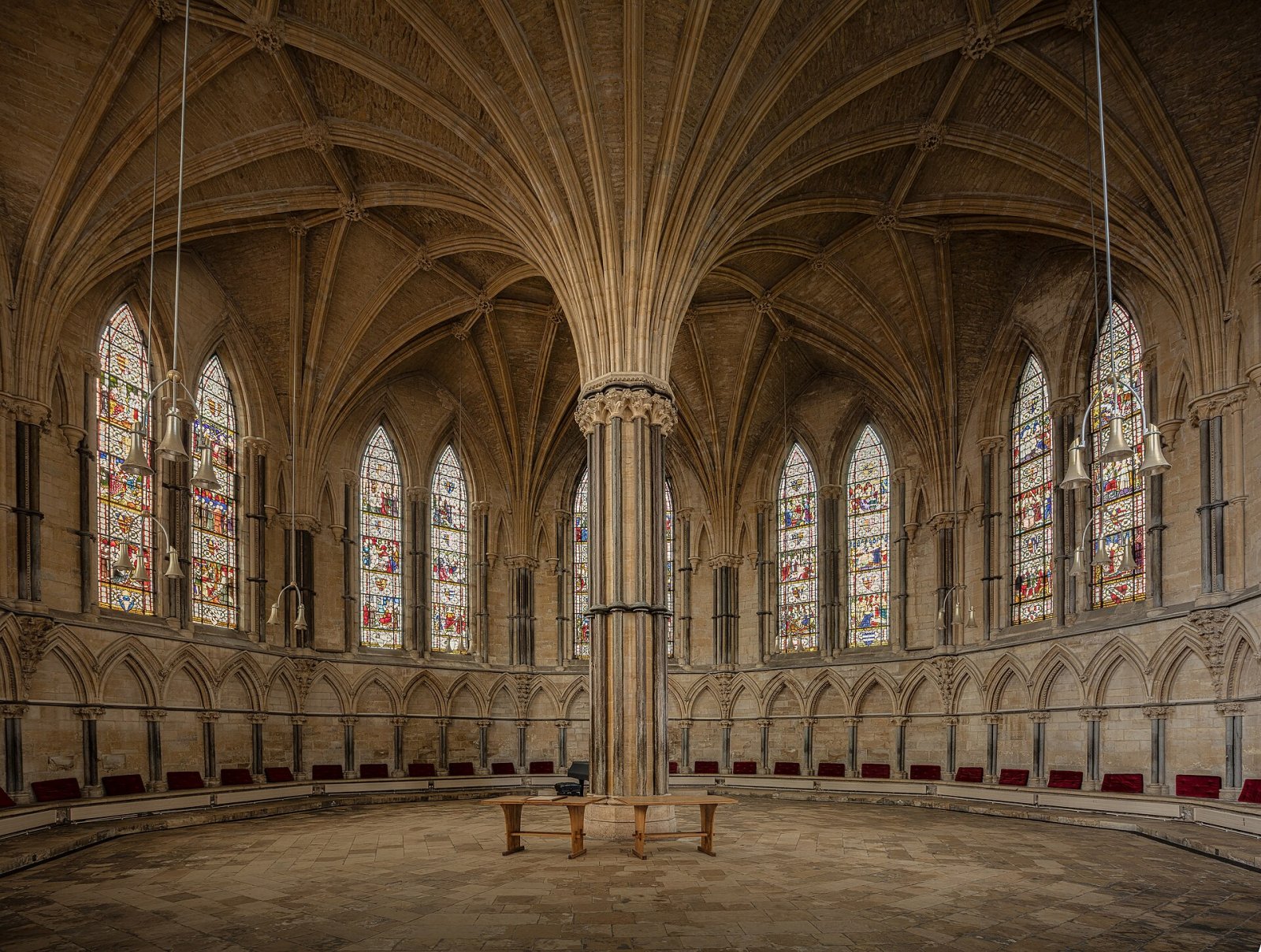 Discover the Majestic Lincoln Cathedral: A Cultural Treasure of the UK