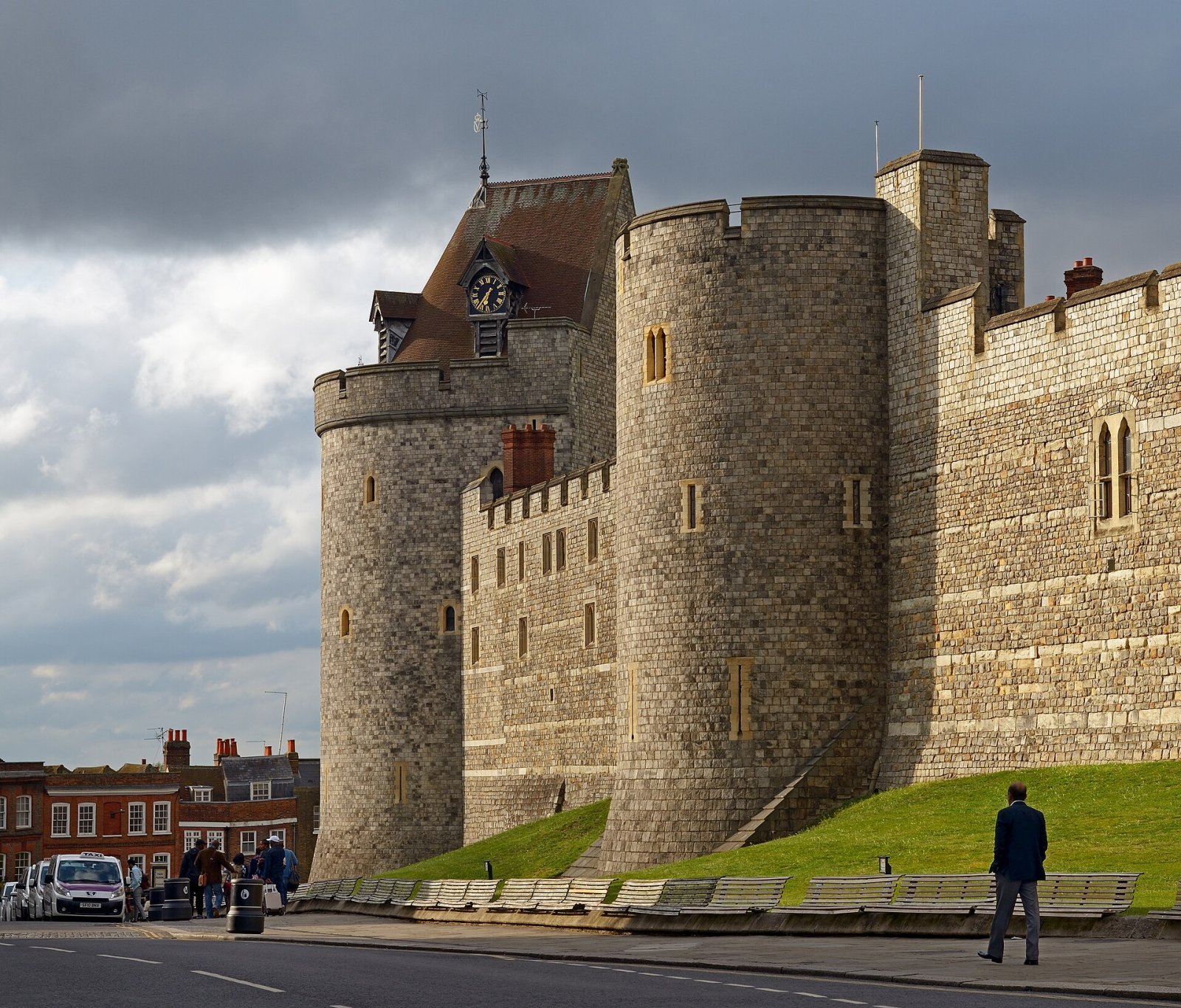 Esplorando il Castello di Windsor: Storia e Bellezza - FJM3+HQ Rochester | Secret World Trip Planner
