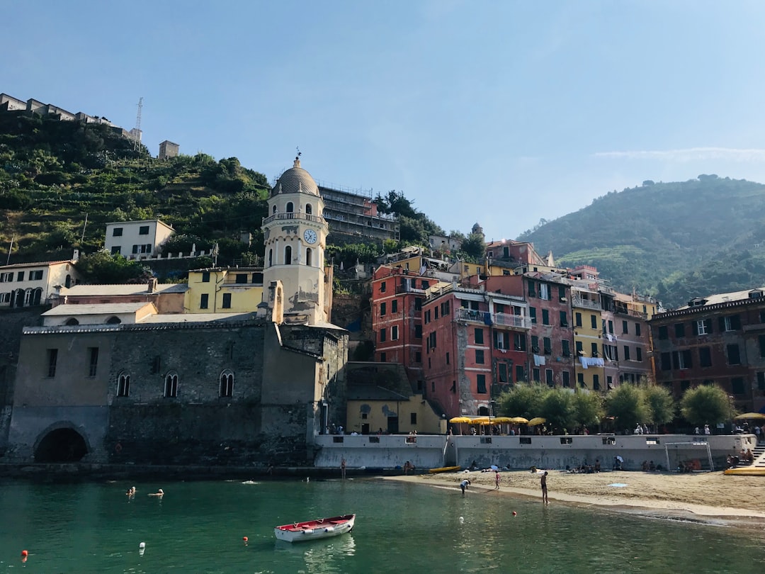 Sentieri da sogno nel Parco Nazionale delle Cinque Terre - 19018 Vernazza SP | Secret World Trip Planner