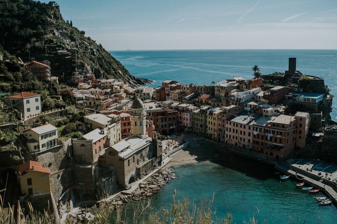 五渔村国家公园的梦幻小径 - 19018 Vernazza SP | Secret World Trip Planner