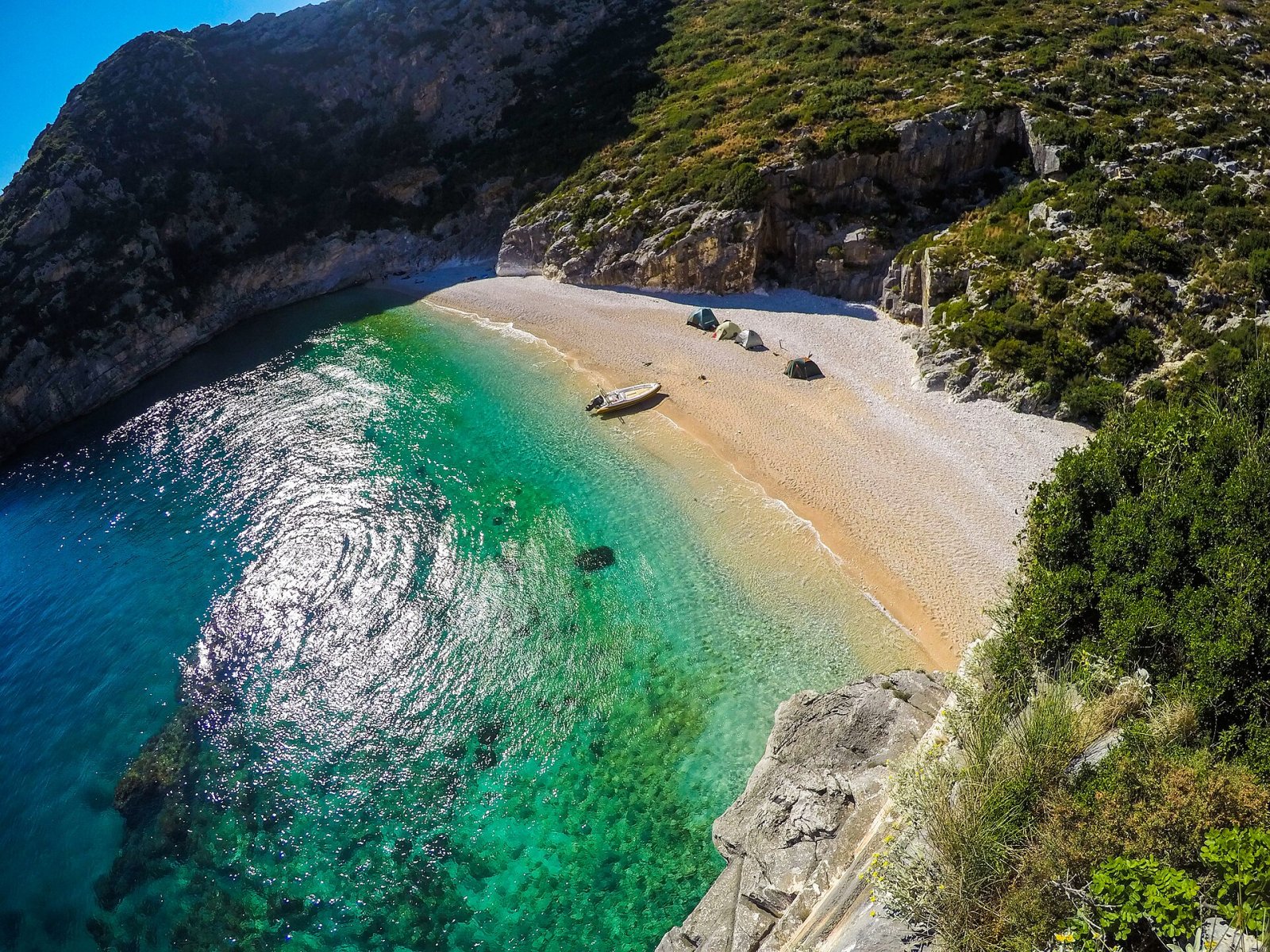 Scopri Grames: un gioiello nascosto dell'Albania - Dukat i Ri | Secret World Trip Planner