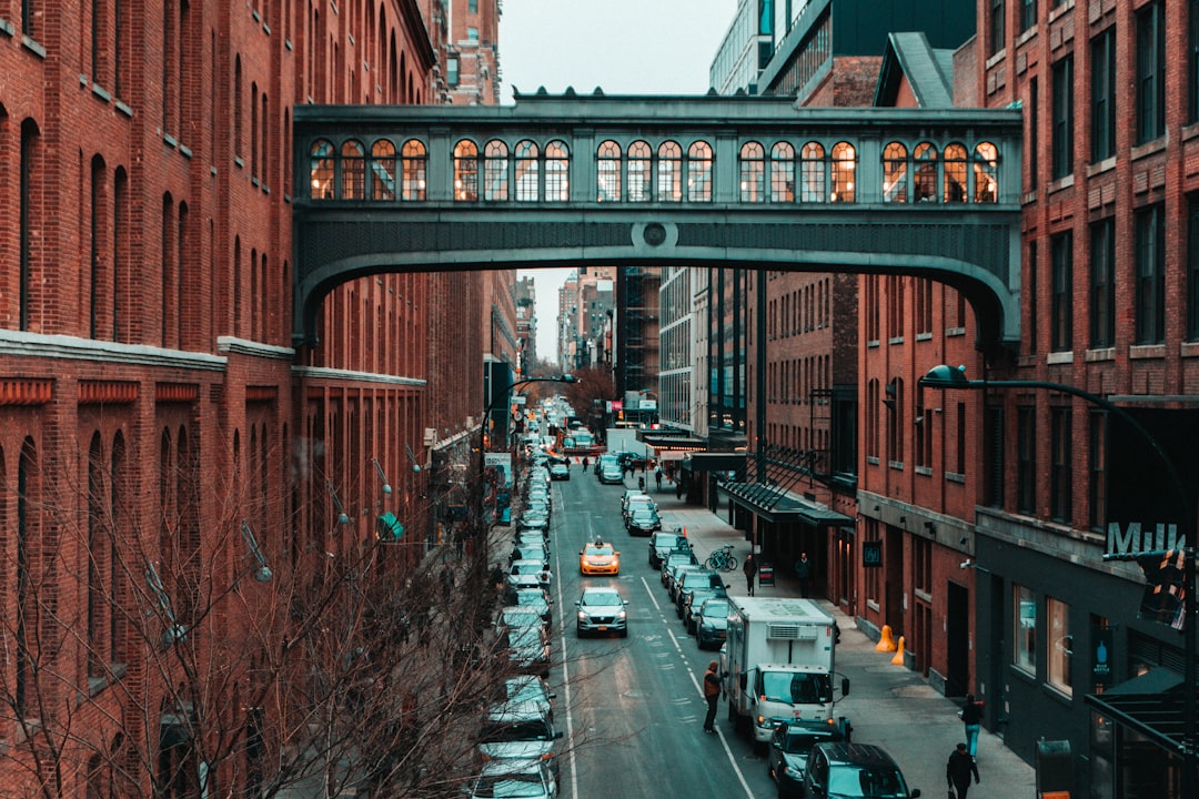 Descubre The High Bridge: Un Tesoro Oculto de Nueva York - New York | Secret World Trip Planner