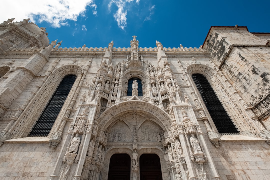 Scopri il Monastero dos Jerónimos a Lisbona | Secret World Trip Planner