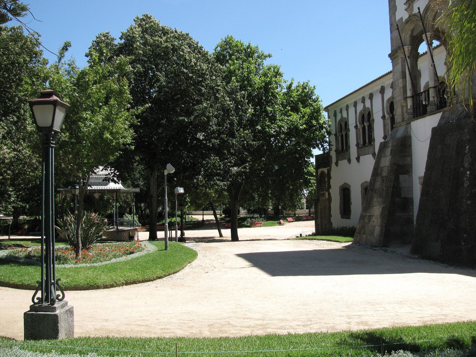 Explorez le Centre Historique d'Évora : Un Patrimoine de l'Humanité | Secret World Trip Planner
