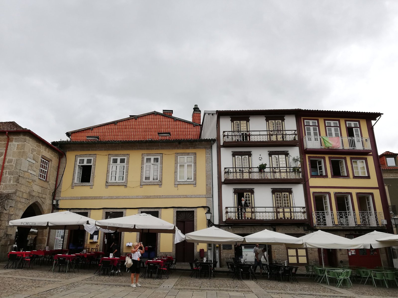Découvrez le Centre Historique de Guimarães, le Cœur du Portugal | Secret World Trip Planner