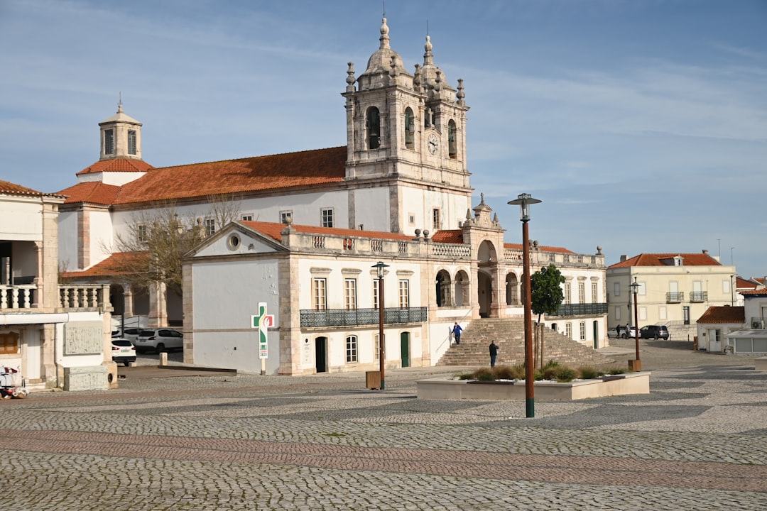 Explore o Convento de Cristo em Tomar: um tesouro histórico português - Arbus | Secret World Trip Planner