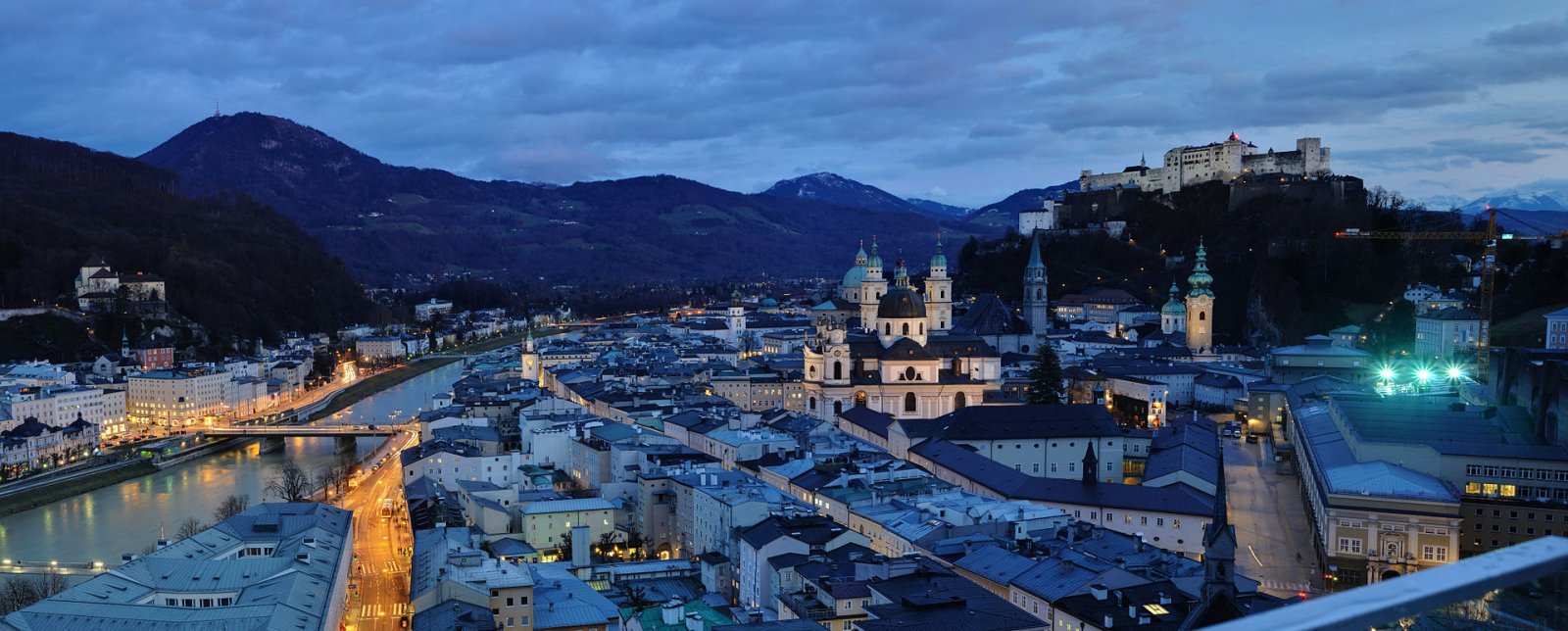 잘츠부르크 구시가지의 마법 발견하기: 역사와 아름다움 - Salzburg | Secret World Trip Planner