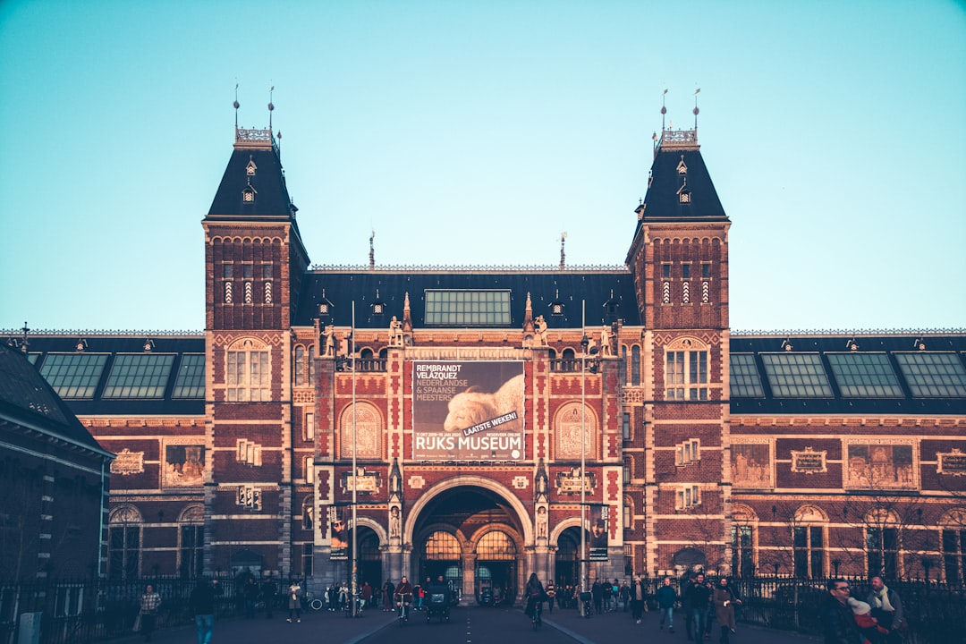 암스테르담의 문화 보물, 라이크스뮤지엄을 발견하세요 - Amsterdam | Secret World Trip Planner