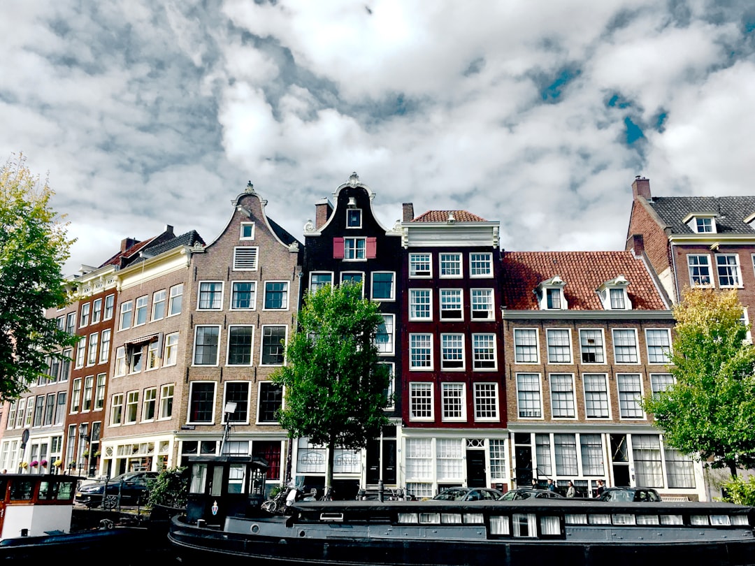Visita à Casa de Anne Frank: uma viagem pela história de Amsterdã - Amsterdam | Secret World Trip Planner