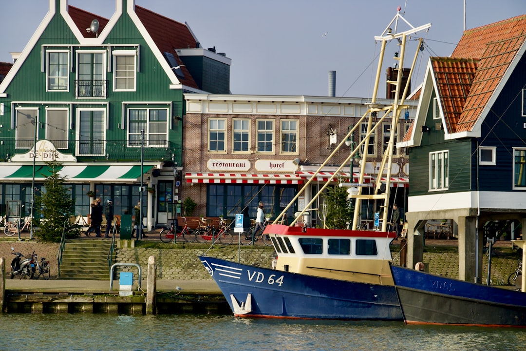 Volendam : La perle de la Zuiderzee entre tradition et modernité - Volendam | Secret World Trip Planner