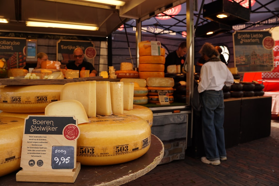 Discover the Alkmaar Cheese Market: Tradition and Flavor - Alkmaar | Secret World Trip Planner