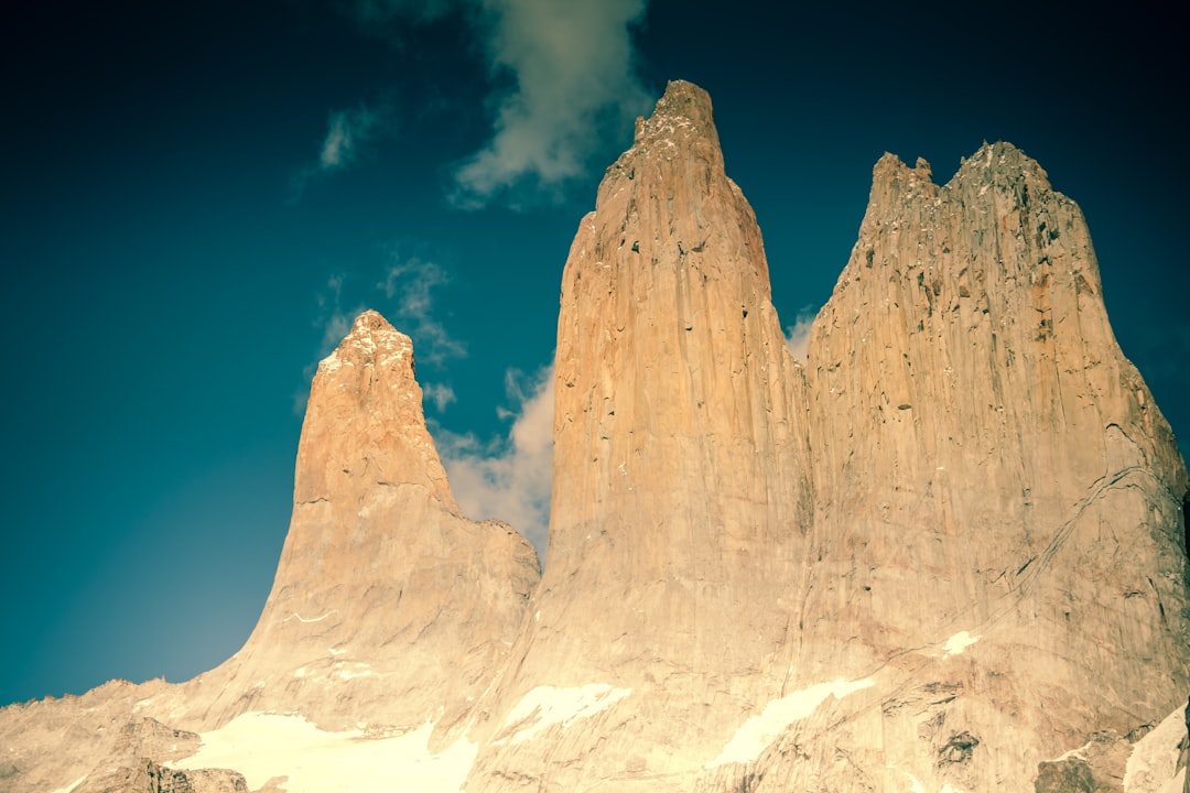 Scopri la Magia delle Grotte di Marmo in Cile - Chile Chico | Secret World Trip Planner
