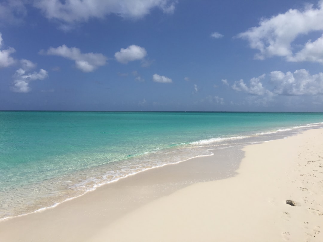 Grace Bay : Le Paradis des Plages aux Turks et Caicos — Grace Bay TKCA 1ZZ