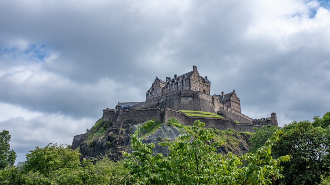 Castle Hill: Un Capolavoro di Architettura Naturale - Castle Hill 7580 | Secret World Trip Planner