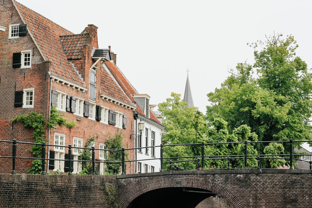 アメルスフォールト旧市街を探る：オランダの歴史と美 - Amersfoort | Secret World Trip Planner