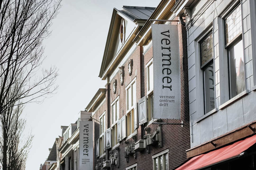 デルフトのフェルメールセンターを探る：オランダ文化の旅 - Delft | Secret World Trip Planner