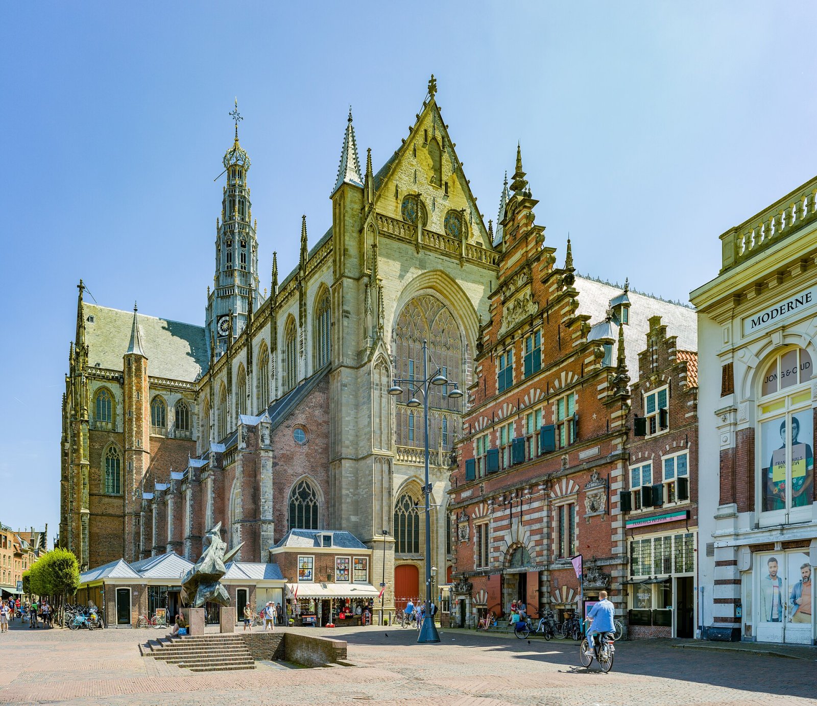 Descubra a Grande Igreja de Haarlem: um tesouro cultural na Holanda - Haarlem | Secret World Trip Planner