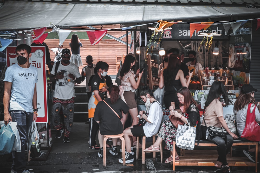 Scopri il Mercato di Chatuchak a Bangkok: Un Mondo di Colori - Khet Chatuchak | Secret World Trip Planner