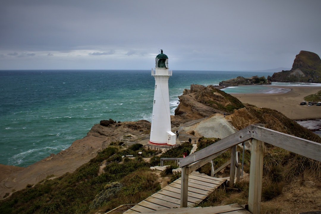 Cape Reinga Lighthouse: Where Seas Converge - Capo Reinga 0484 | Secret World Trip Planner