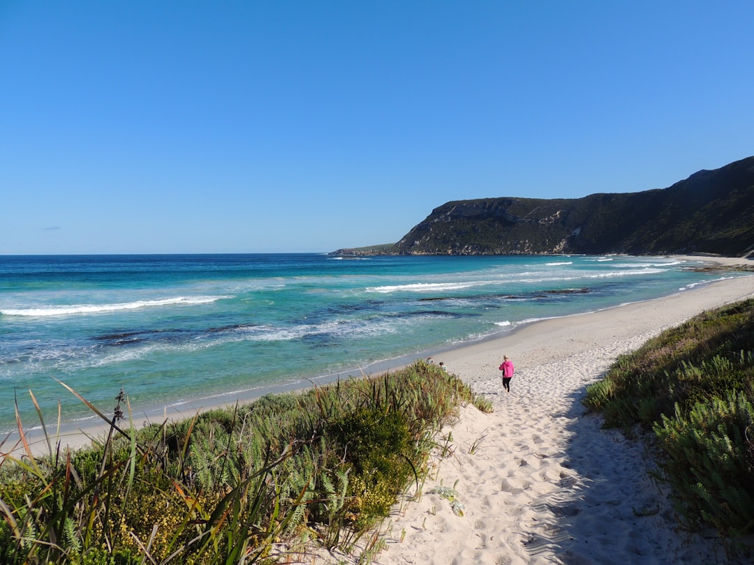 グレートオーシャンウォークを発見：オーストラリアの魅力的な道 - Great Ocean Walk | Secret World Trip Planner