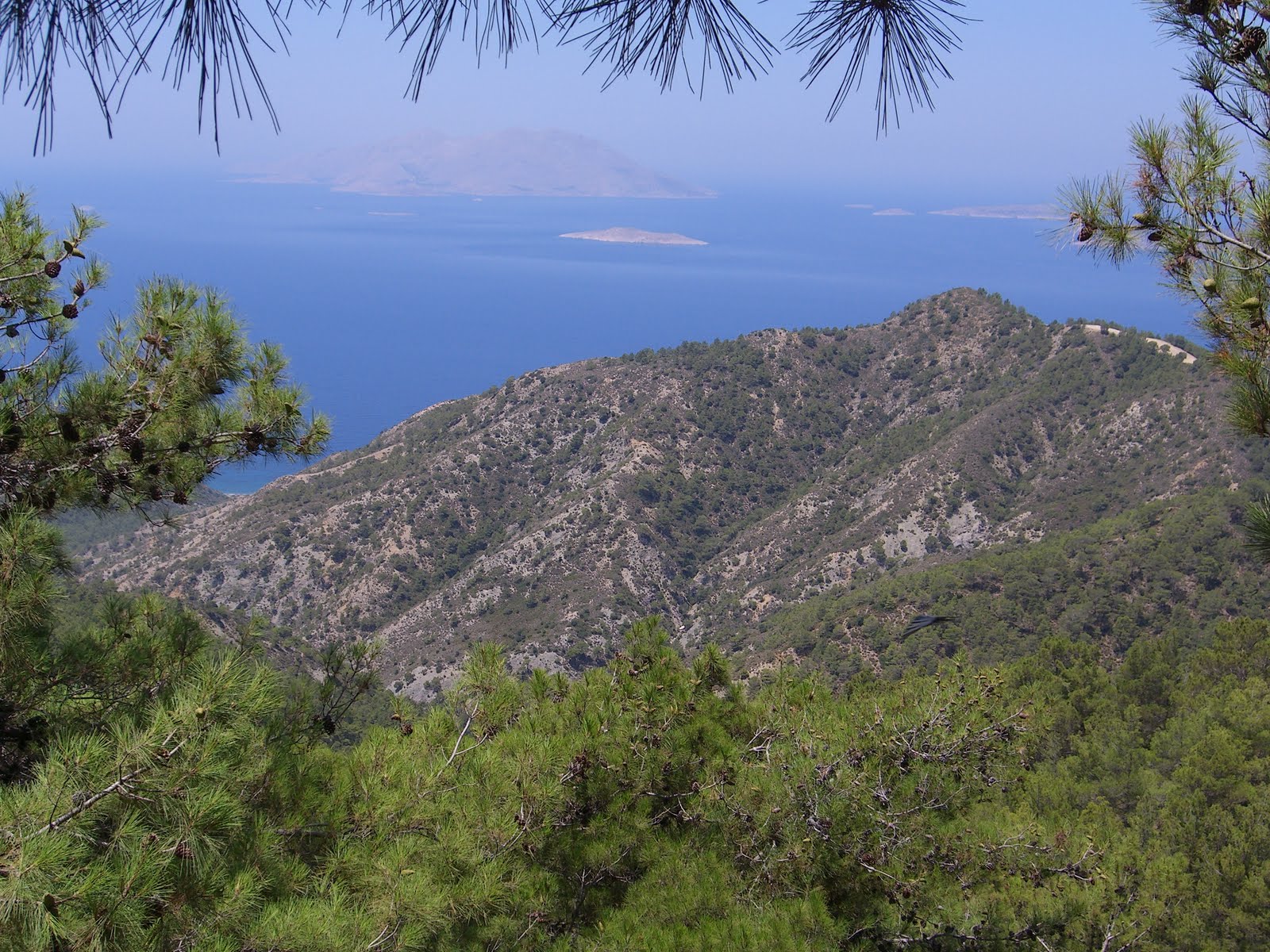Découvrez la magie d'Attavyros : la montagne sacrée de Rhodes - 6V57+XQ Ataviros | Secret World Trip Planner