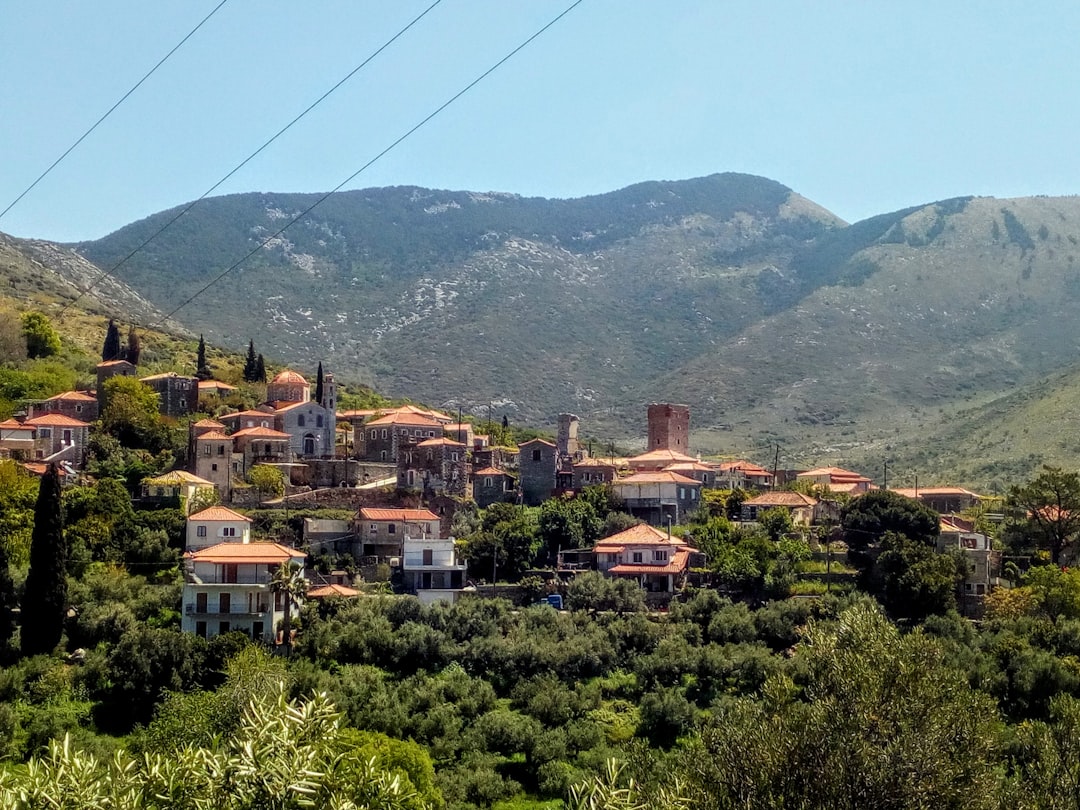 Ellinitsa: Un gioiello della natura in Arcadia, Grecia - 74C4+WF Falesia | Secret World Trip Planner