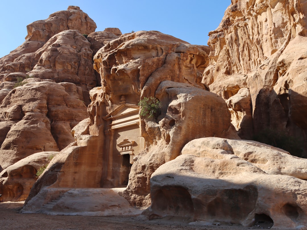Little Petra: un tesoro arqueológico en Jordania | Secret World Trip Planner