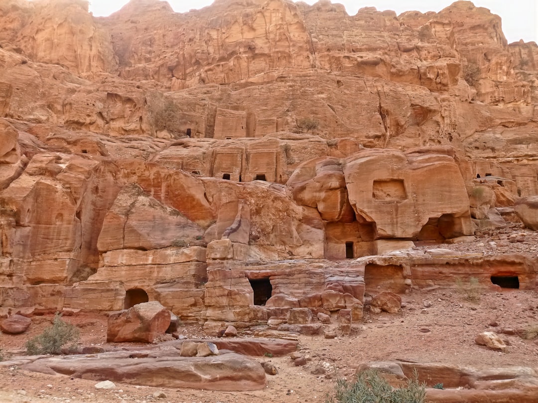 Explore Lot's Cave: A Journey Through Jordan's History - 2GW3+P4 Gawr as-Safi | Secret World Trip Planner
