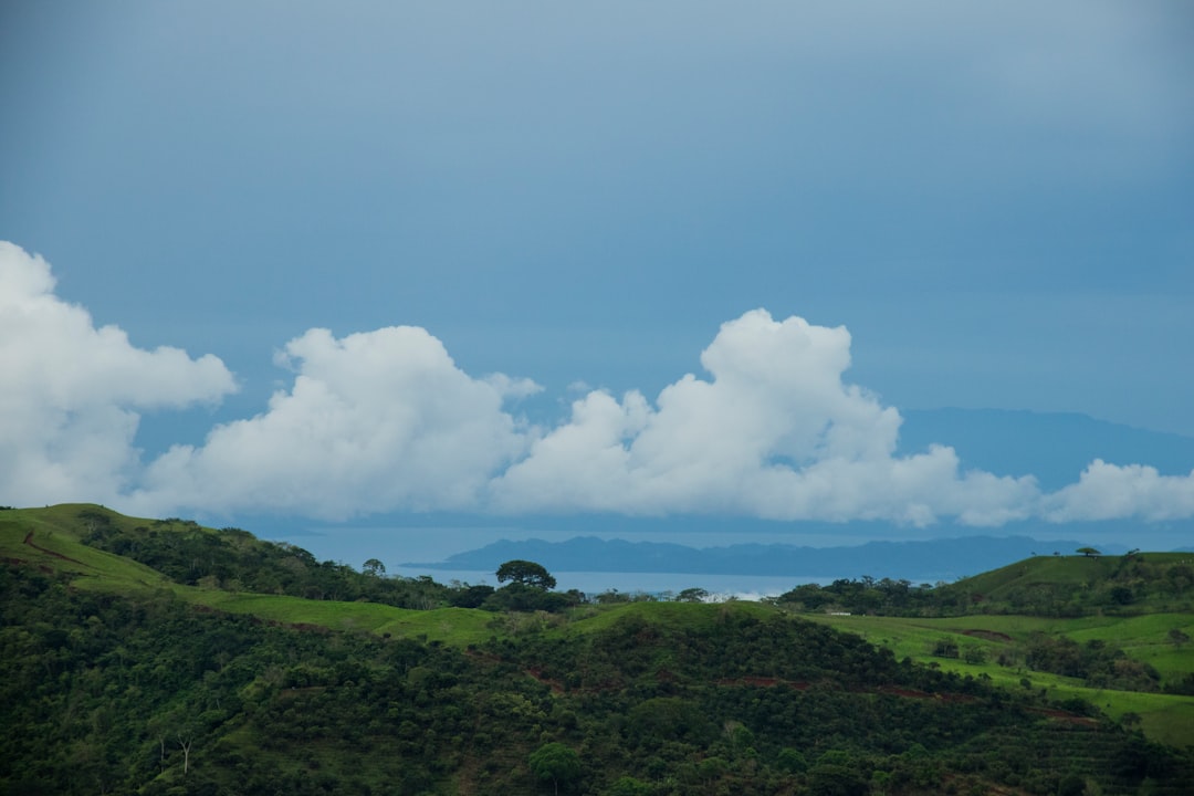 Découvrez le Cerro Cedral : un joyau naturel du Costa Rica - San Antonio | Secret World Trip Planner