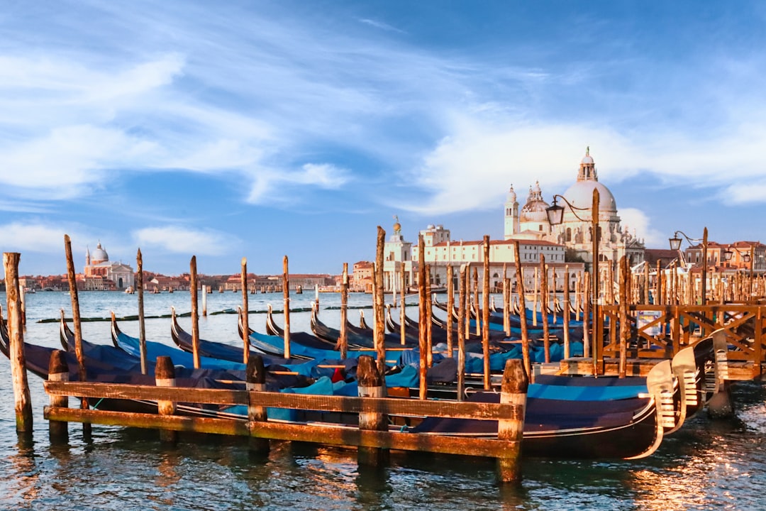 Secret World vs TripIt: La Migliore App per Venezia 2026 - Venezia | Secret World Trip Planner