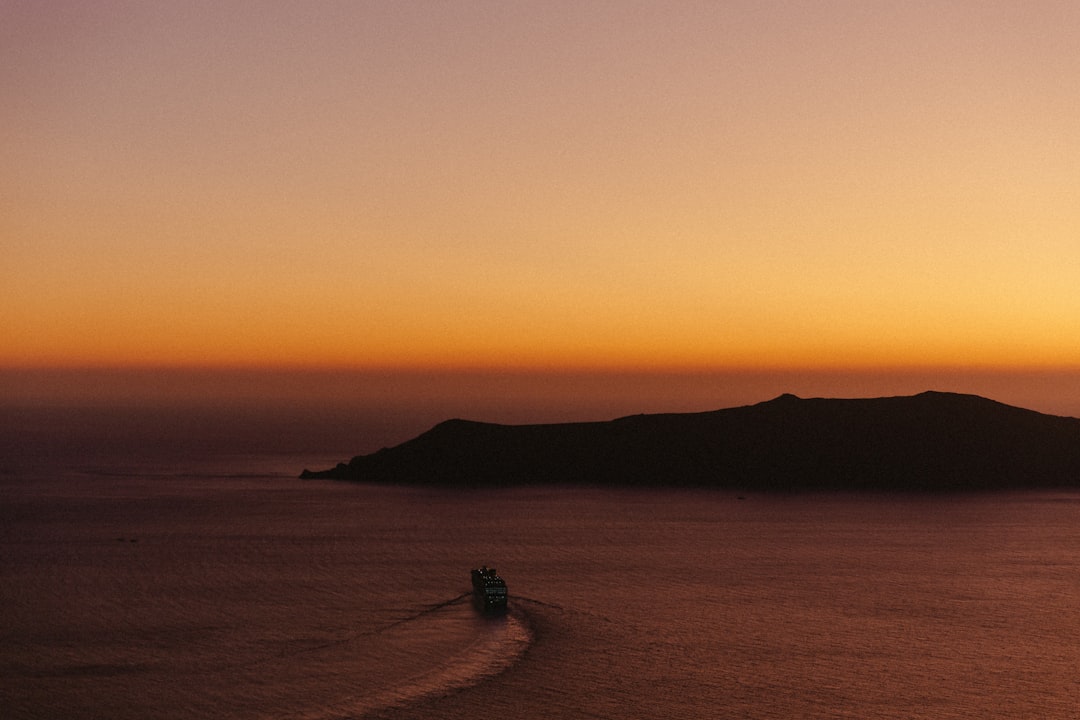 Atardeceres inolvidables en Sunset Oia - Oia | Secret World Trip Planner