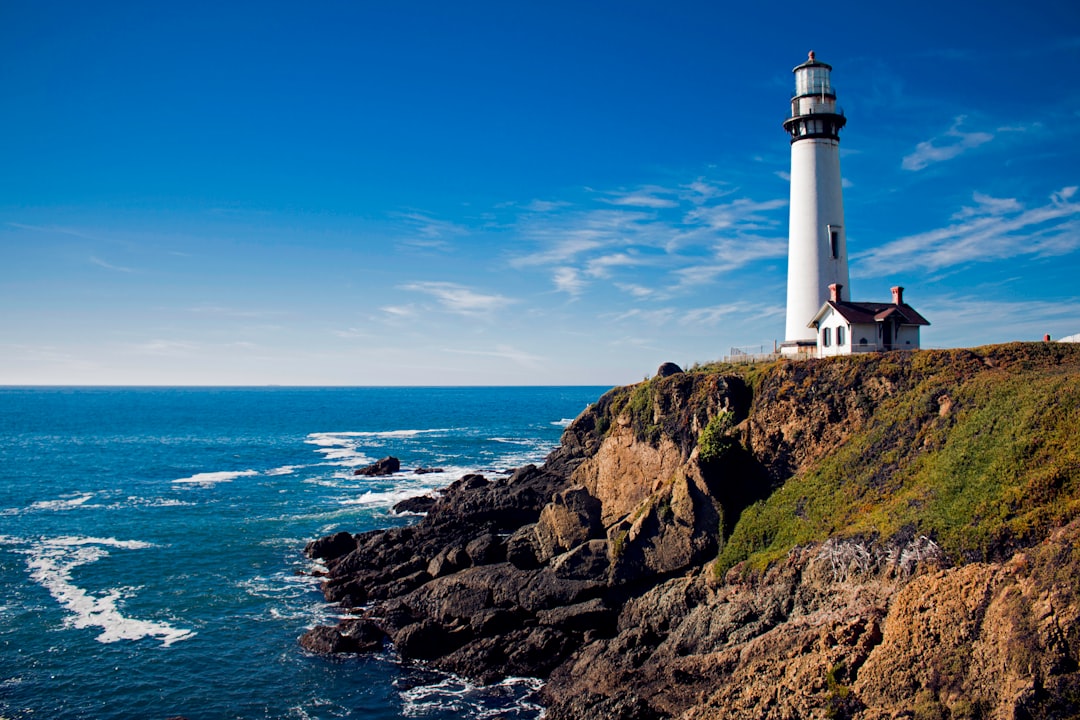 Il Faro di Pigeon Point: Un Guardiano del Pacifico - Pescadero | Secret World Trip Planner