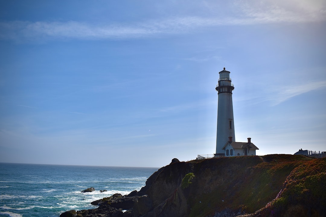 Il Faro di Pigeon Point: Un Guardiano del Pacifico - Pescadero | Secret World Trip Planner