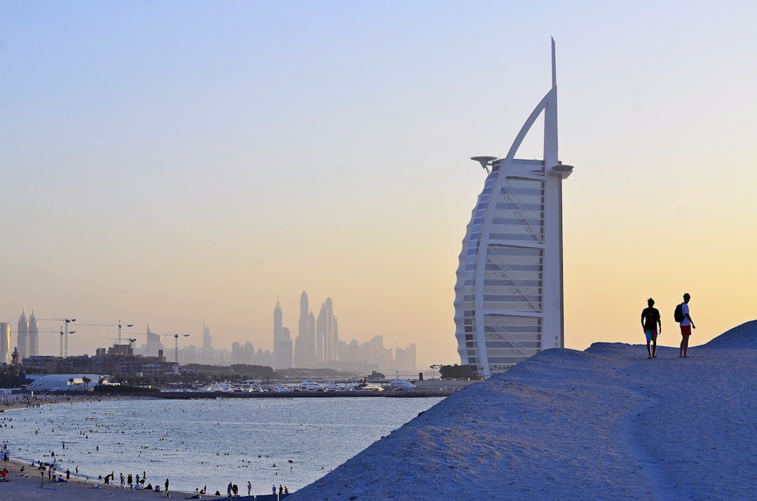 AI Reiseplaner 2026: Entdecke Dubai mit Secret World - Dubai | Secret World Trip Planner
