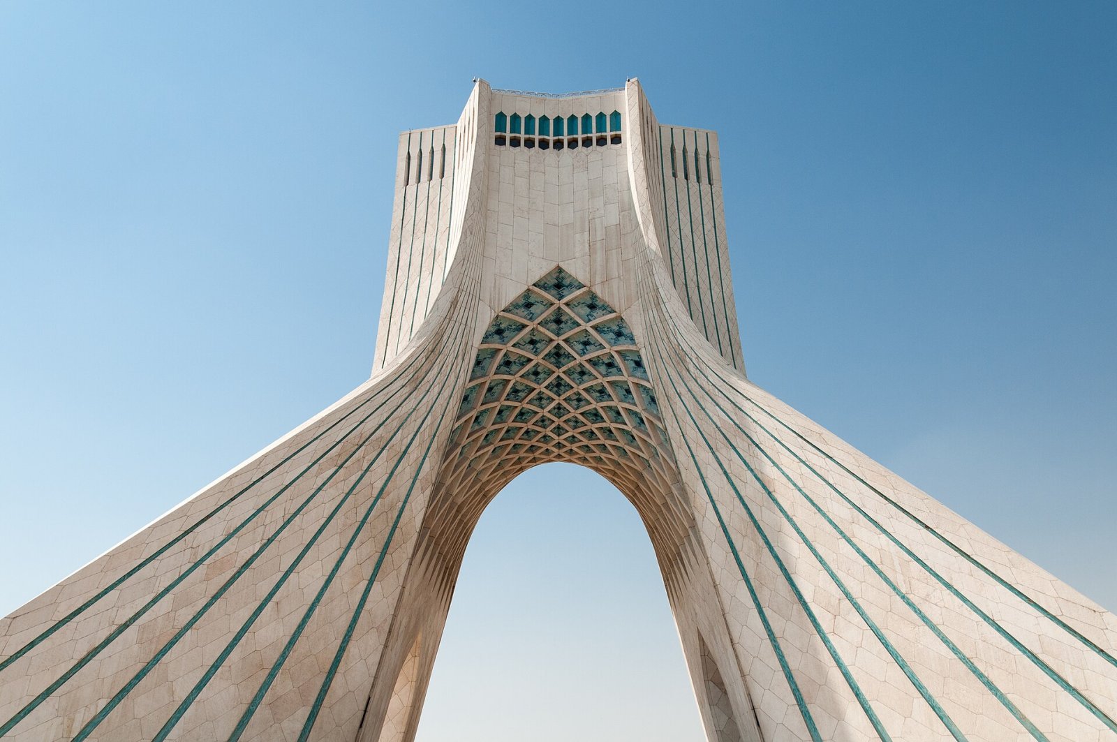Discover Tehran: The Capital of Iran Between History and Modernity