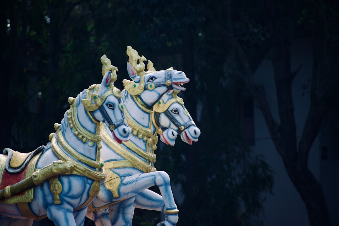 Le Cheval Bleu de Franz Marc : Art et Nature à Zehdenick - Dorfanger 20 | Secret World Trip Planner